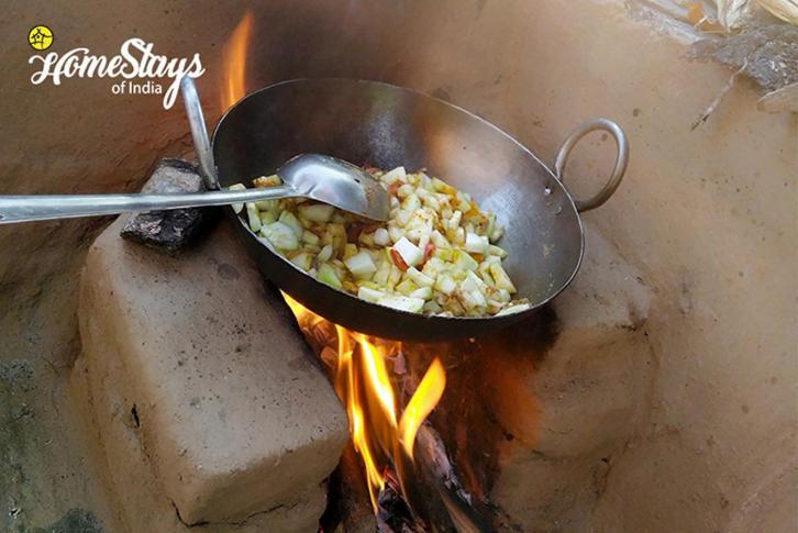 Dwarahat Village Farmstay- Babaji'S Cave 外观 照片