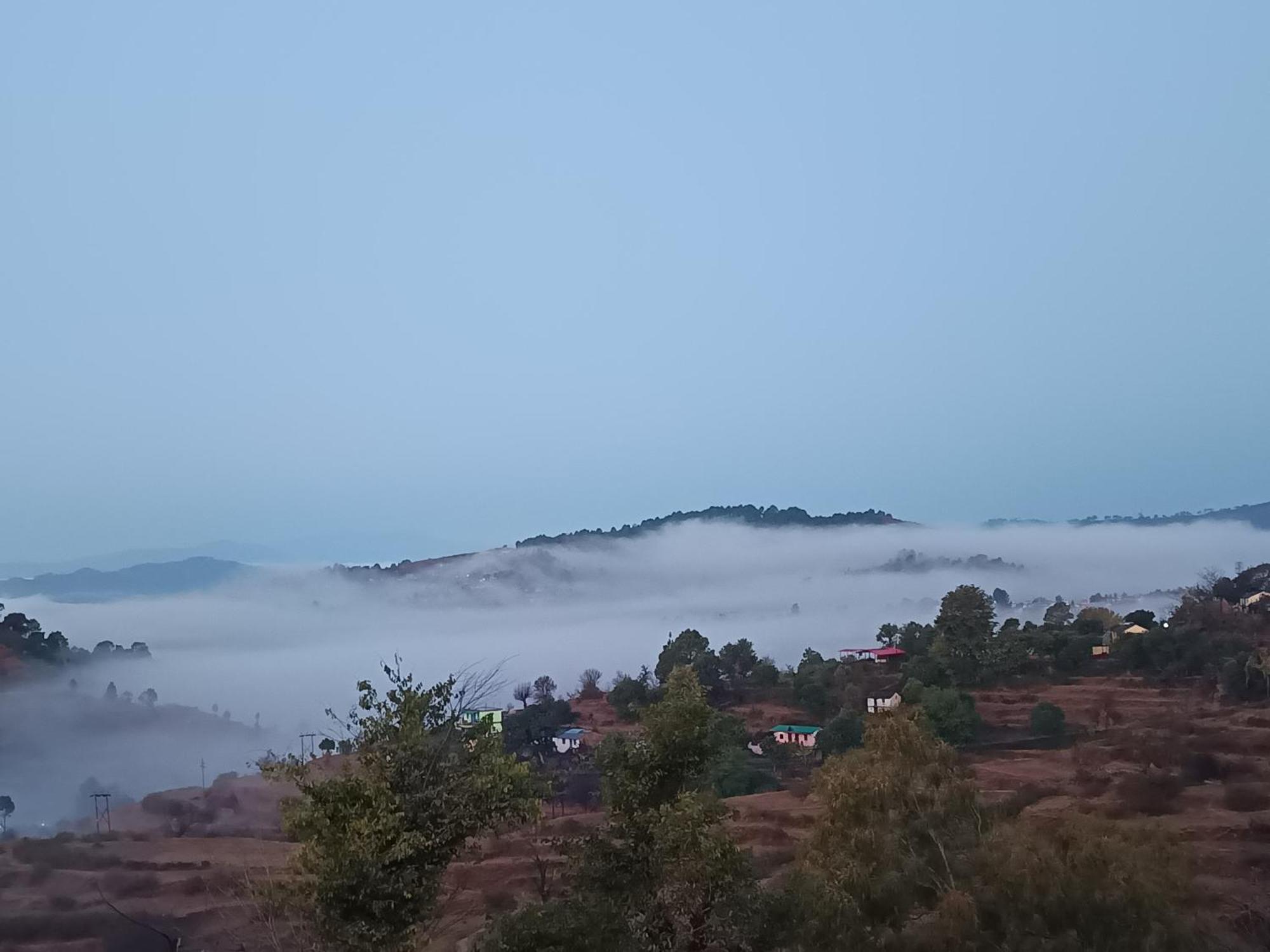 Dwarahat Village Farmstay- Babaji'S Cave 外观 照片
